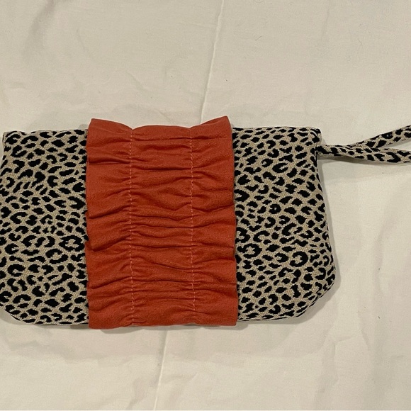 1154 LILL Studio Clutch - Picture 3 of 11